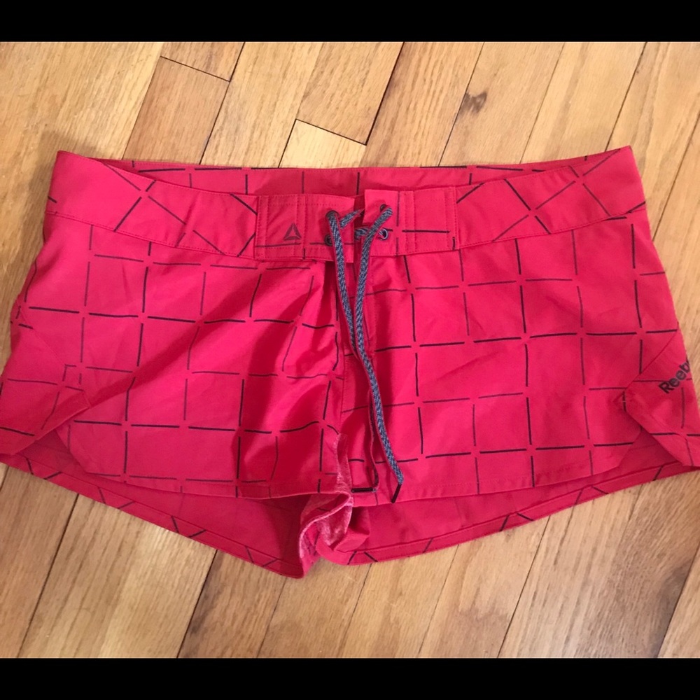 Reebok crossfit shorts with lining size medium